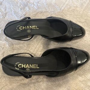 Chanel Slingback Flats – Black Calfskin & Patent Leather